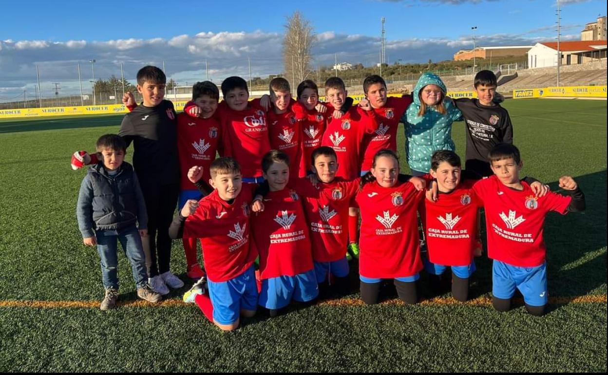 Buen viernes para la Escuela de Fútbol del CD Quintana