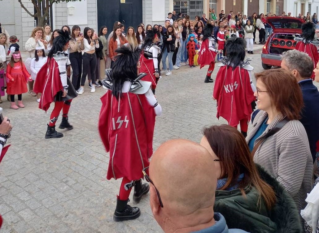 Fotos: Orginalidad, color y calidad en un lunes de Carnaval que brilló con luz propia