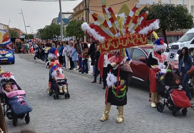 Fotos: Orginalidad, color y calidad en un lunes de Carnaval que brilló con luz propia