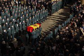 Minuto de silencio en Quintana en memoria de los dos guardia civiles fallecidos