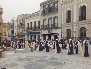 La tradicional procesión del Domingo de Ramos anuncia la Semana Santa de Quintana