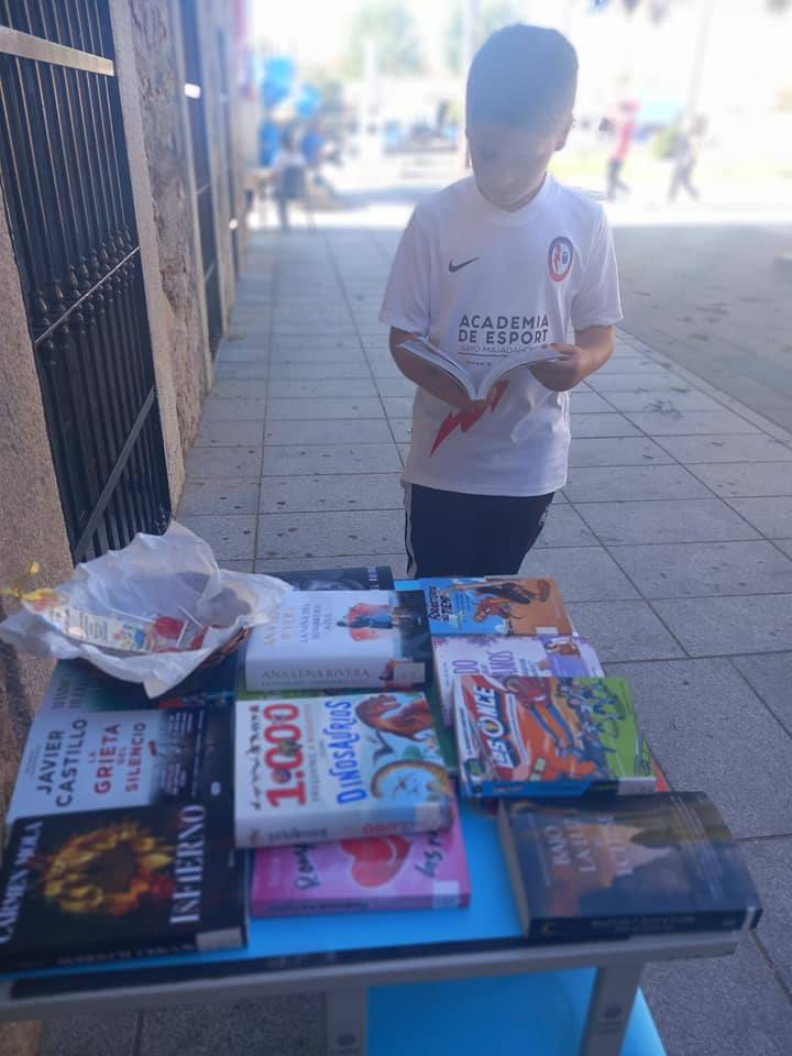 Los vecinos celebraron el Día del Libro en la calle