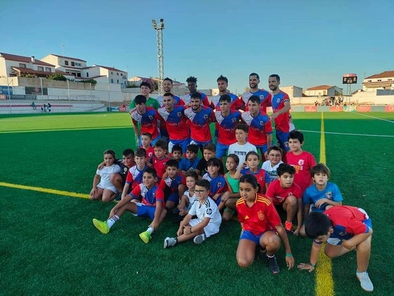 El CD Quintana cae derrotado frente al CD Cabeza del Buey en la final del Trofeo Mancomunidad