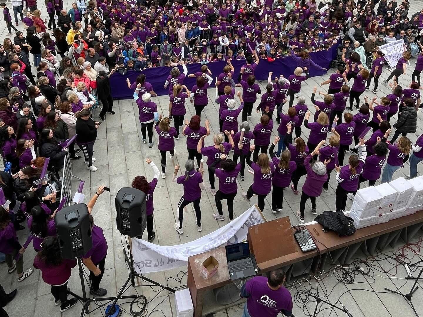 Quintana se une contra la violencia de género