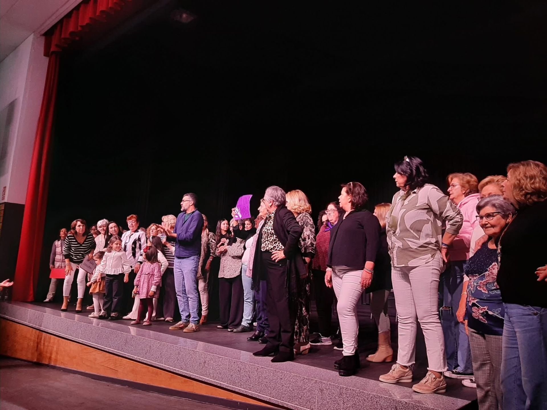 Quintana se une contra la violencia de género