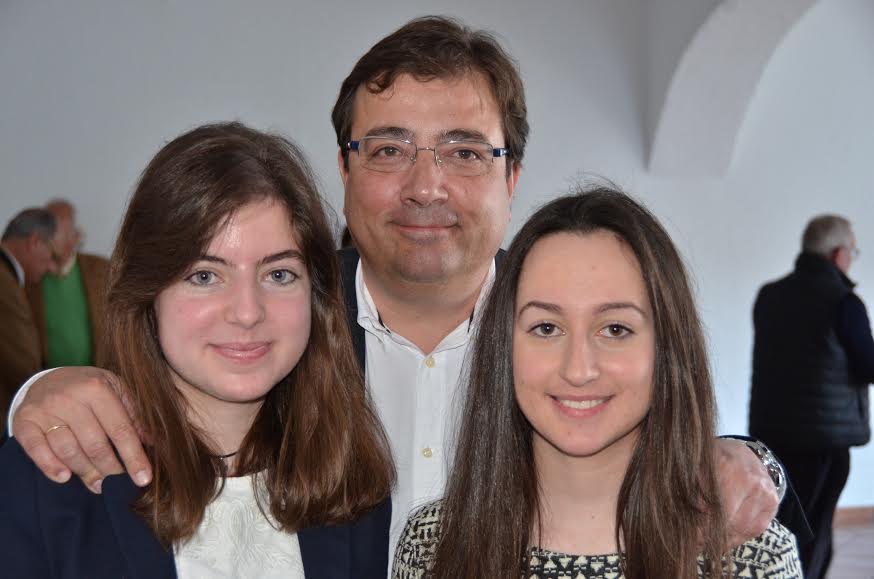 Dos alumnas del instituto de la localidad, galardonadas en los premios ‘Protagonistas del mañana’