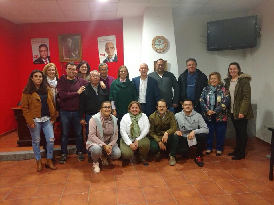 La nueva ejecutiva local del PSOE de Quintana 