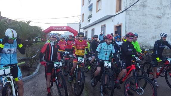 Momentos antes de comenzar en el punto de arranque de la prueba 