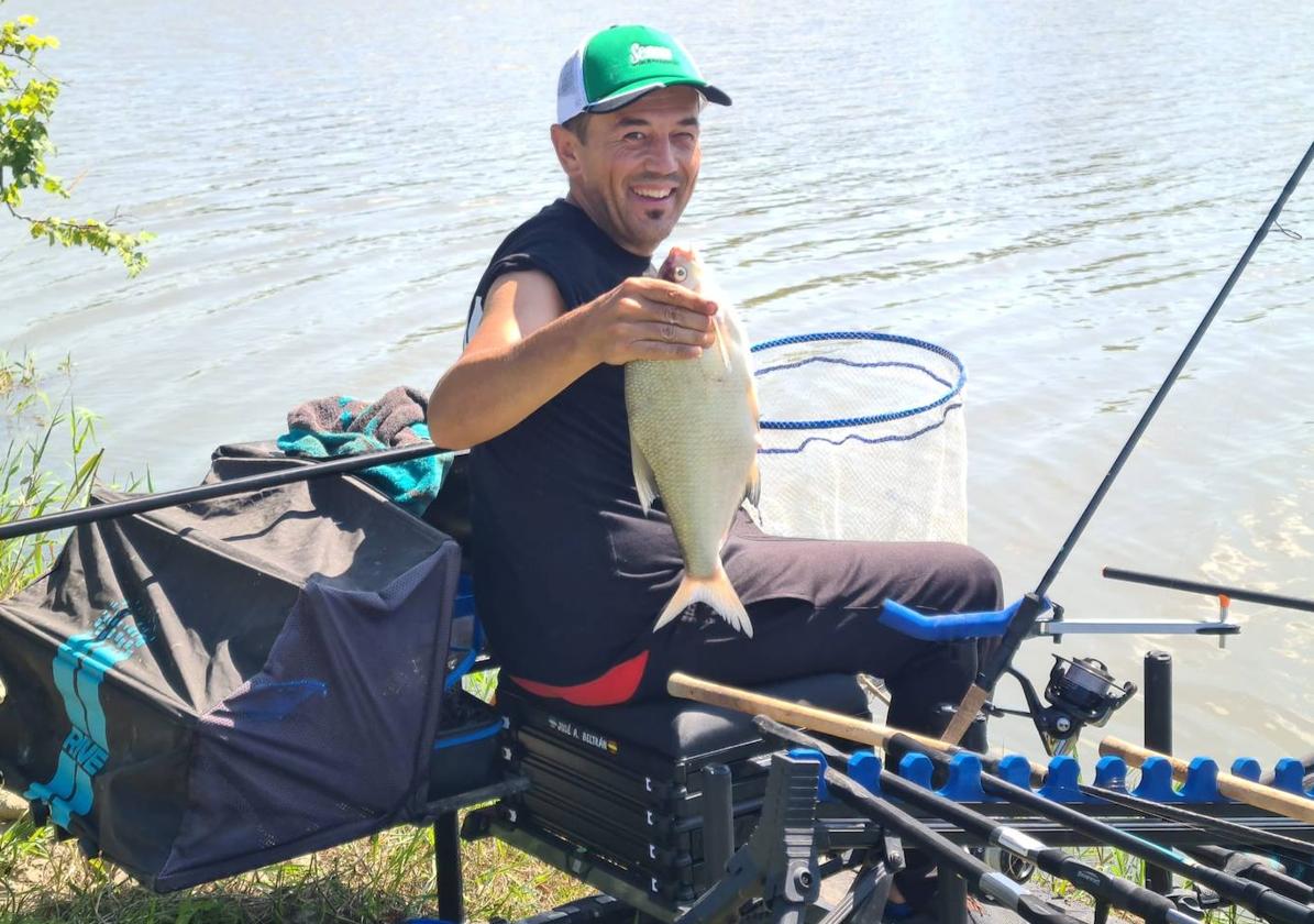 El sanvicenteño José Antonio Beltrán participa en el Campeonato Mundial de Pesca de Naciones en Serbia