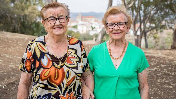 Agustina Villar y Emiliana Arnelas, primeras alcaldesas de honor de San Miguel