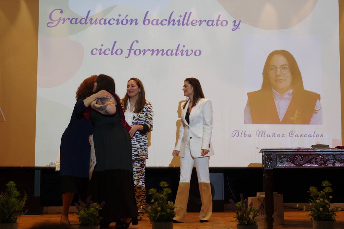 Graduados los alumnos de bachillerato y ciclo del instituto Joaquín Sama (II)