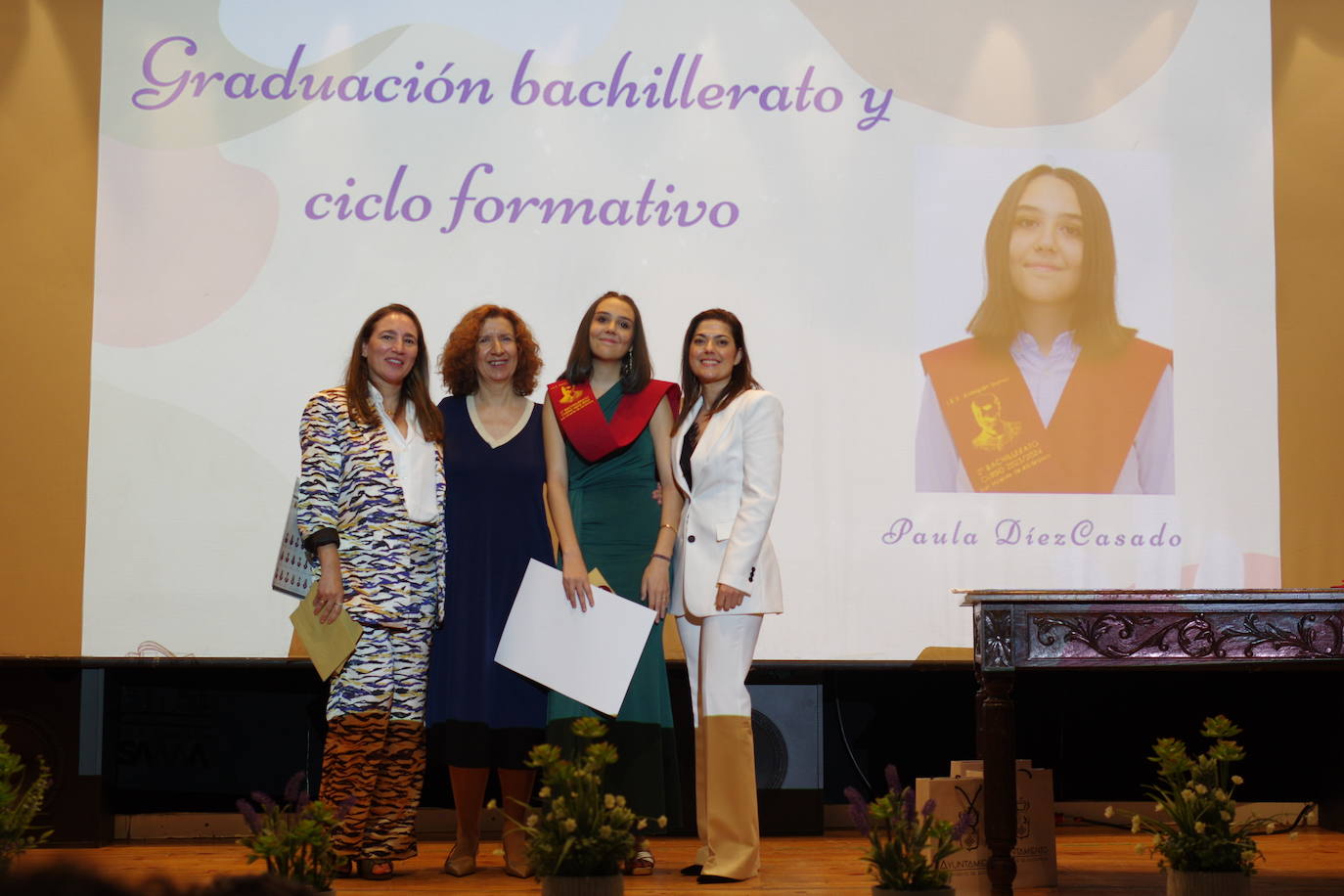 Graduados los alumnos de bachillerato y ciclo del instituto Joaquín Sama