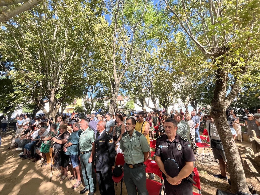 Imágenes del acto celebrado en memoria de José María Piris (II)
