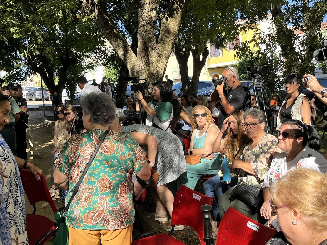 Imágenes del acto celebrado en memoria de José María Piris (II)