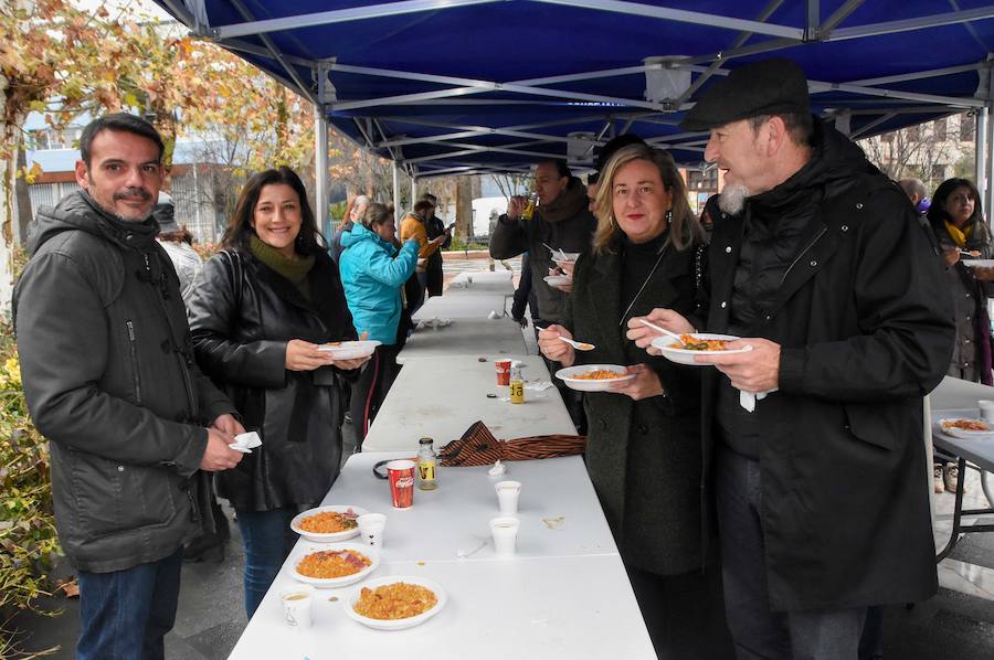 La lluvia que cayó a última hora de la mañana redujo la participación en el evento