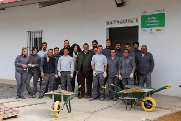 Los alumnos-trabajadores y sus formadores. :: a. m.