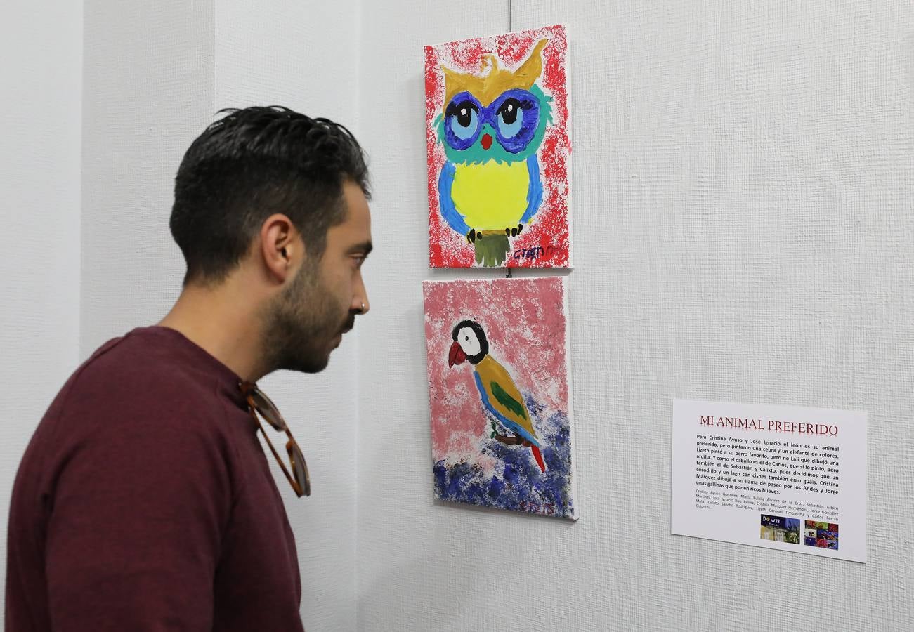El centro cultural Santo Domingo acoge hasta el 14 de abril una muestra de arte de Down Mérida 'Igual-Arte. Todos los trazos tienen su color' es el resultado, tras más de un año de trabajo, del esfuerzo y la creatividad de los componentes que conforman el taller de pintura de Down Mérida.