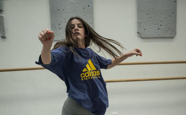«El baile me ayudó a superar el acoso escolar que sufrí»