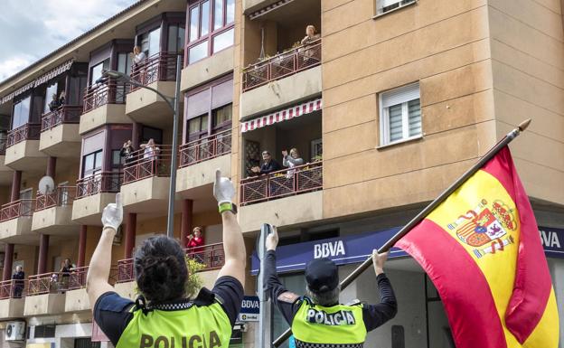Un momento del desfile de agradecimiento en Sor Valentina Mirón. 