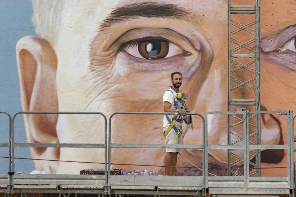 El mayor mural de Extremadura ya está casi listo