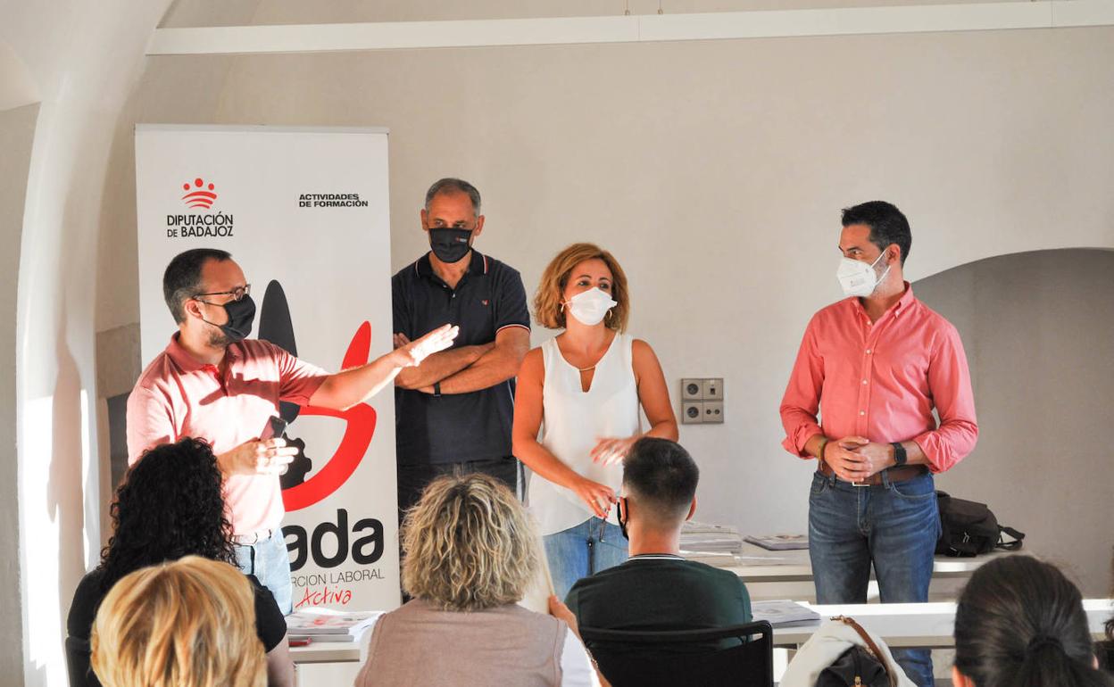 Olivenza acoge un curso de 'Atención sociosanitaria a personas dependientes en instituciones sociales'