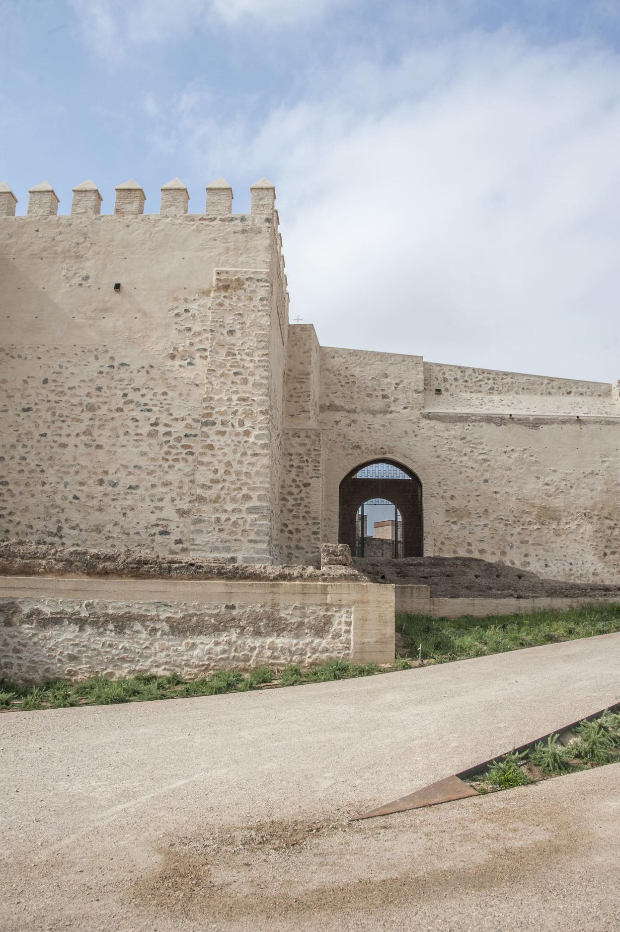 Apamex propone crear tres rutas dentro de la Alcazaba de Badajoz accesibles a discapacitados