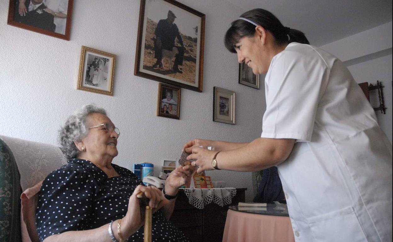 Plena Inclusión pide una revisión del modelo de atención a personas mayores con discapacidad