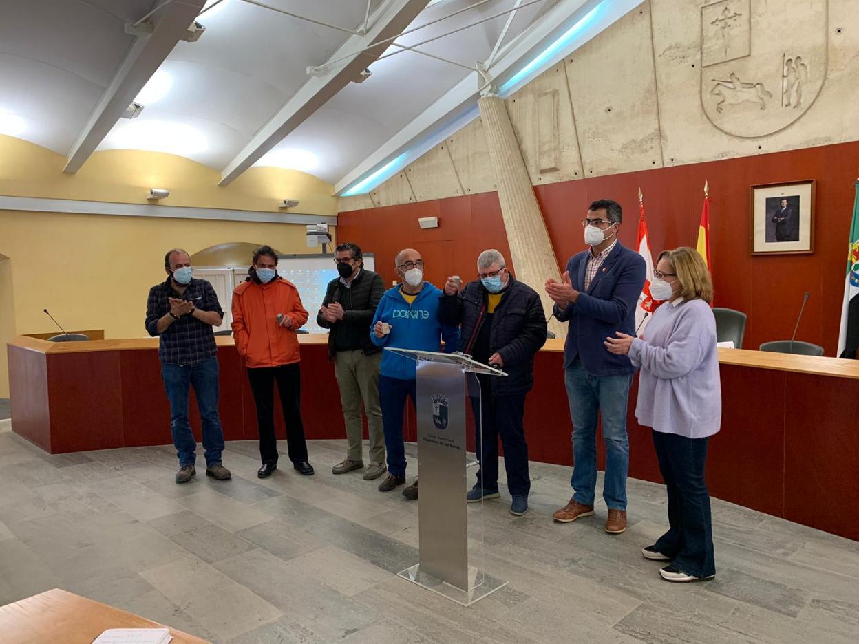 Acto de cesión de llaves. 