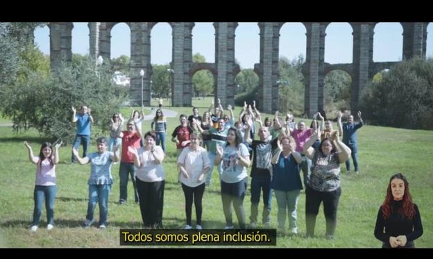 Fotograma del videclip Mundo Compartido 