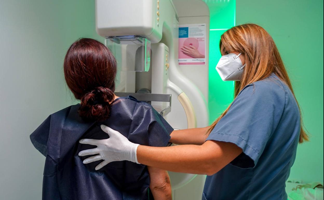 Febrero es el mes de la lucha contra el cáncer para la AECC con la ayuda de CaixaBank