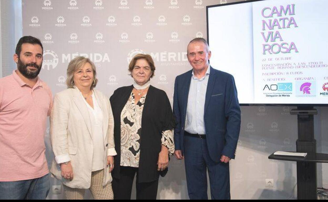 Una caminata por los principales monumentos de Mérida visibilizará la lucha contra el cáncer de mama