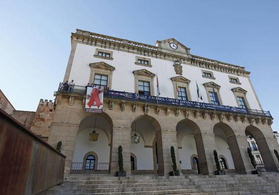 Fachada del Ayuntamiento de Cáceres