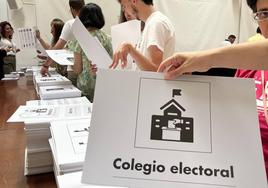 Los colegios electorales extremeños tendrán carteles de señalización accesible el próximo 28 de mayo
