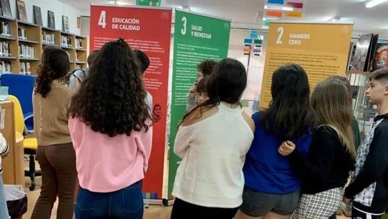 Exposición en la Biblioteca Pública de Cáceres de los Objetivos de Desarrollo Sostenible