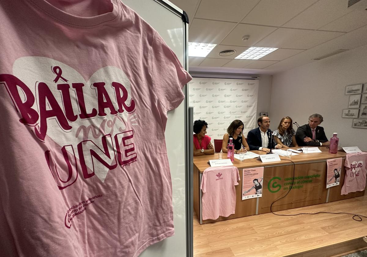 La master class de zumba contra el cáncer de mama espera reunir en Badajoz a un millar de participantes