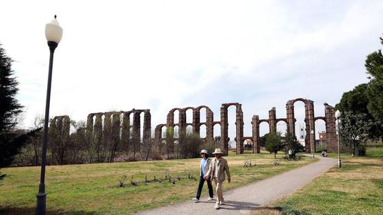 Tres rutas senderistas con meta en Mérida recaudarán fondos a favor de las personas amputadas y con TEA