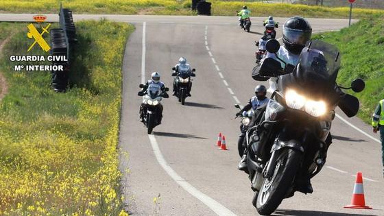 La Escuela de la Agrupación de Tráfico de la Guardia Civil en Mérida celebra mañana un curso benéfico