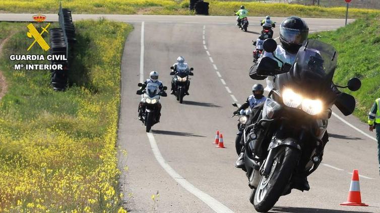 La Escuela de la Agrupación de Tráfico de la Guardia Civil en Mérida celebra mañana un curso benéfico