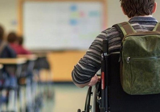 Fundación ONCE otorgó becas o ayudas a 40 estudiantes extremeños con dispacidad en 2023