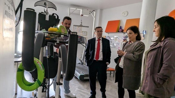 Miguel Ángel Gallardo visita la delegación de 'Mi Princesa Rett' en Badajoz, una de las cinco de todo el país