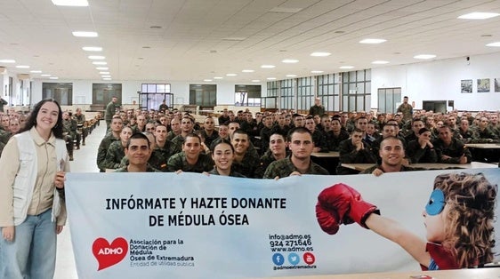 Más de 1300 soldados del Cefot reciben información sobre la donación de médula