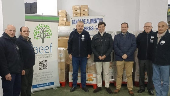 Las empresas familiares extremeñas colaboran un año más con los Bancos de Alimentos de Cáceres y Badajoz