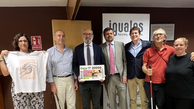 Las personas con sordoceguera de Extremadura reclaman su «lugar» en la sociedad «como unos ciudadanos más»