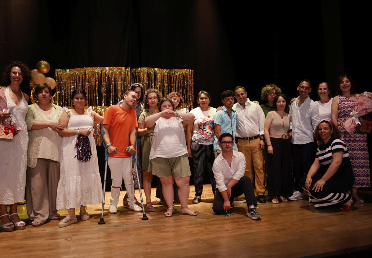 Los chicos de Adisval despiden el curso con la graduación más especial, divertida y emotiva de todas