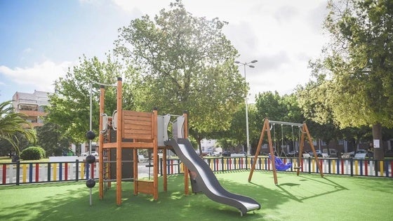 Comienzan las obras de para fomentar la inclusión y la accesibilidad de siete parques infantiles en Mérida