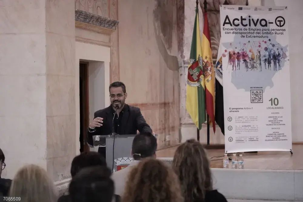Más de 70 personas con discapacidad participan en una jornada de formación de Fundación ONCE en Olivenza