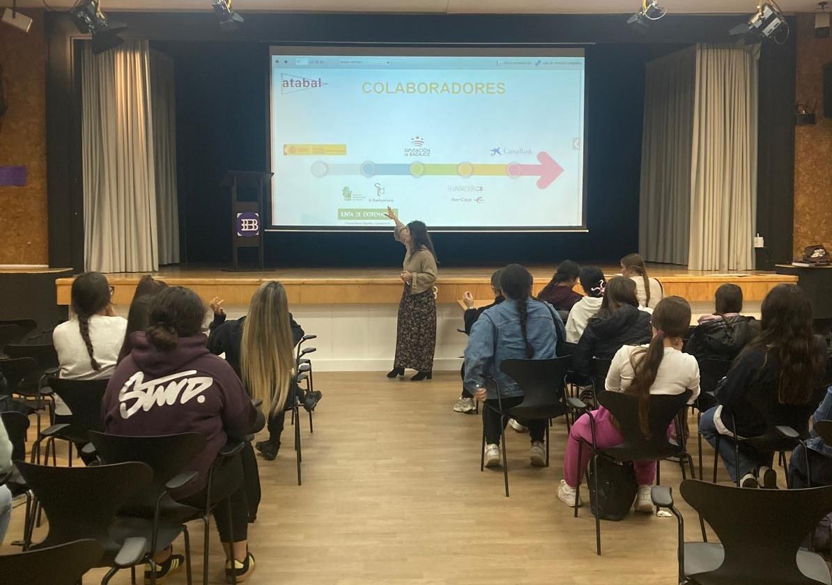 El programa atendió el último año a 1.258 personas entre intervención, prevención y asesoría