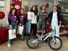 Fundación CB Integrateam visita el Hospital Materno Infantil junto a la AOEx