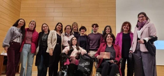 Becas de la ONCE permitirán a diez estudiantes con discapacidad de la UEx hacer sus prácticas