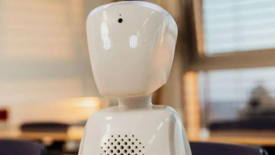 La implantación del 'Proyecto ZOE' acercará las clases a los alumnos hospitalizados en la región